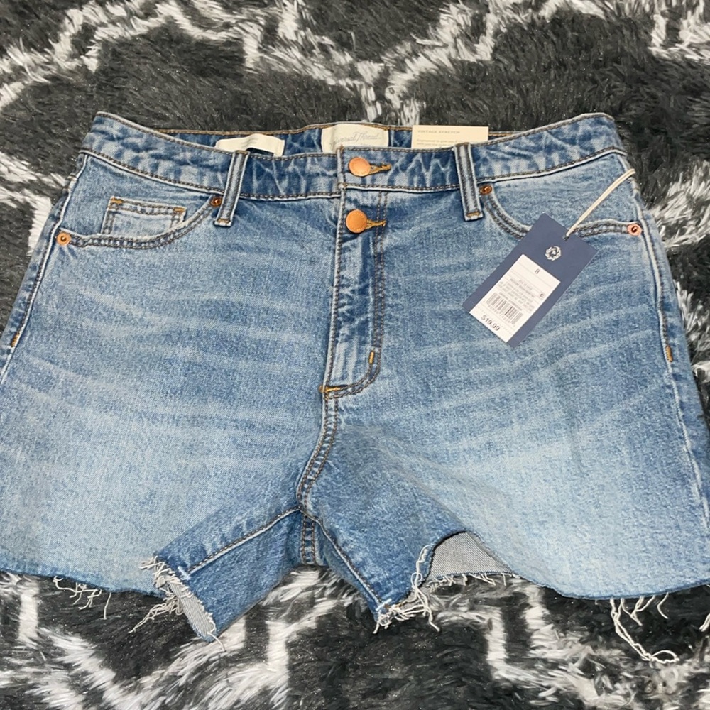 Universal stretch midi shorts